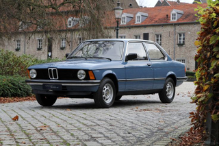 Illustration for article titled Teutonic Tuesday - BMW 316: Der erste Dreier